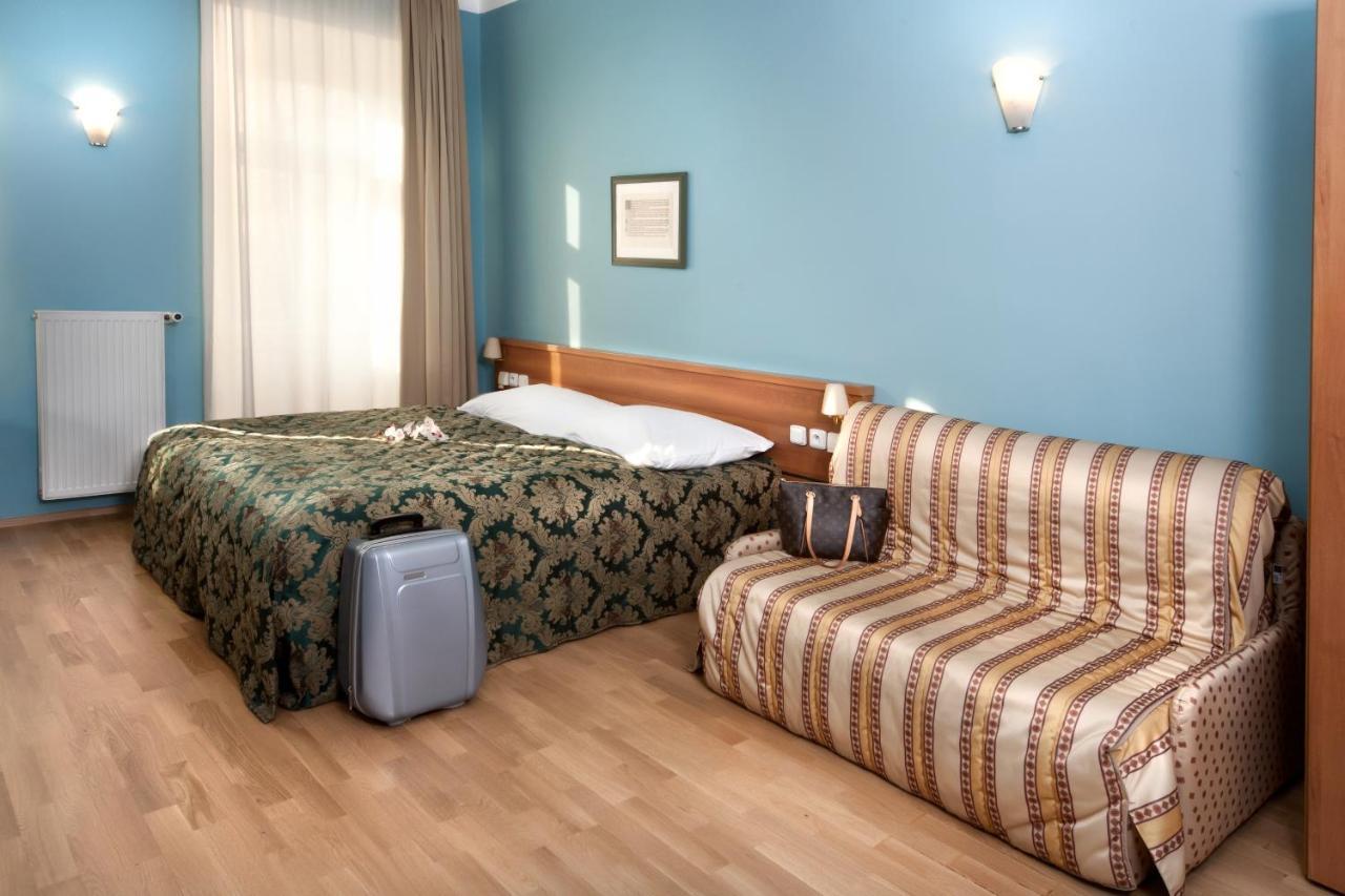 Select Hotel 3*