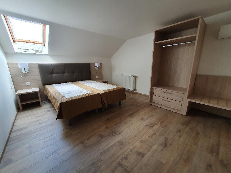 Select Hotel 3*